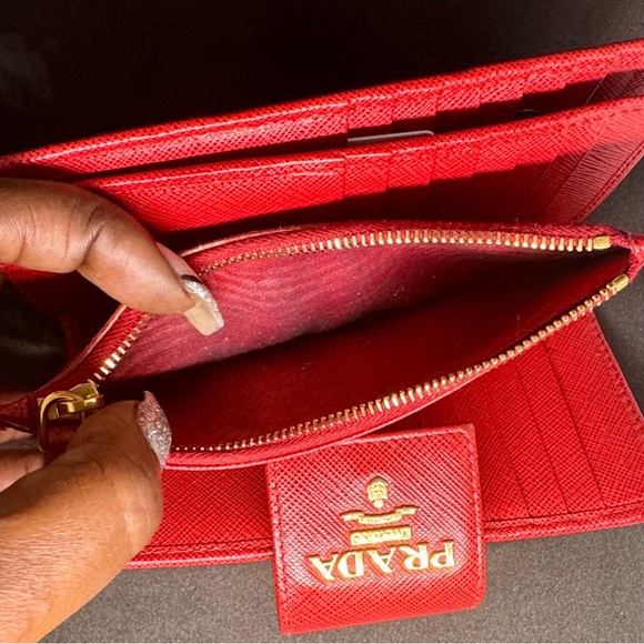 Prada Red Leather Compact Zippy Wallet W/ COA - Picture 8 of 14